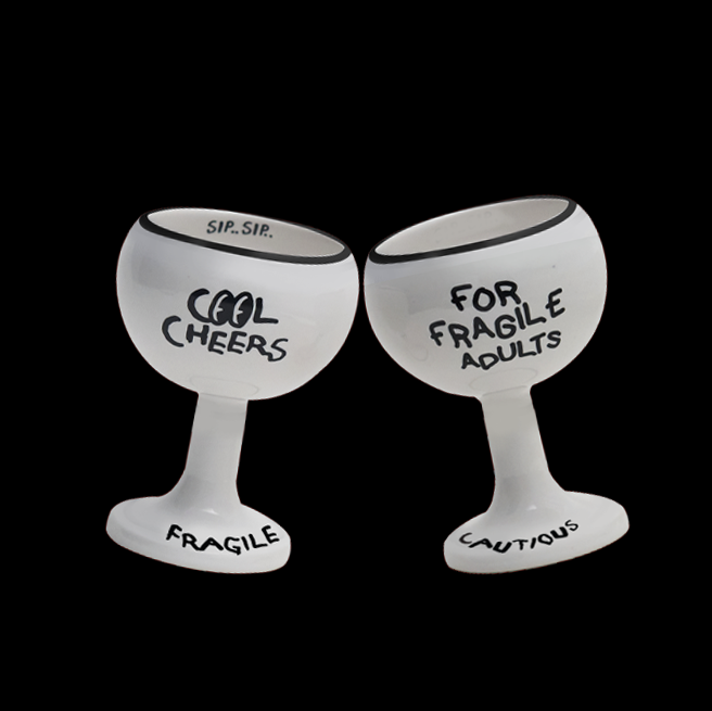 COOL CHEERS 와인잔 by Fragile Adult Club
