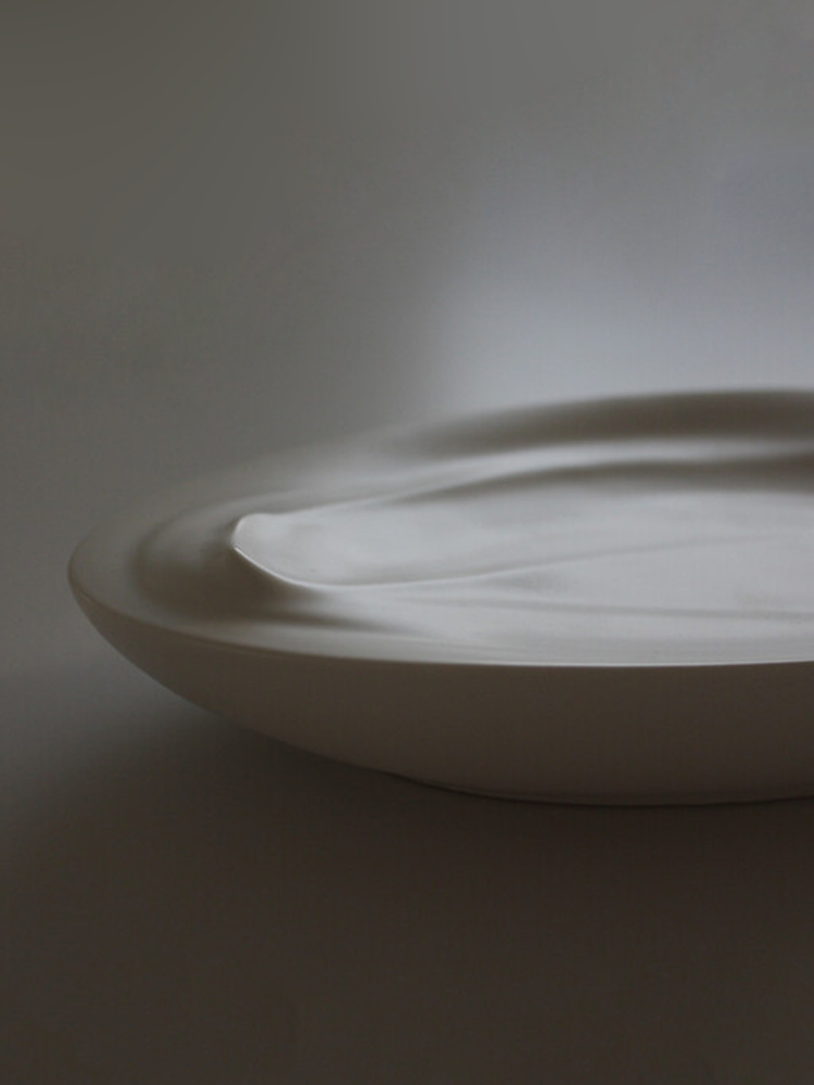 whippy cream oval plate